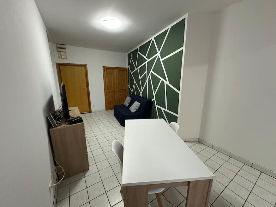 Lure Centre Apartment ภายนอก รูปภาพ